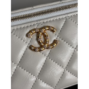 Chanel beauty vanity bag 17x9.5x8cm Bags