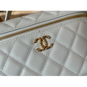 Chanel vanity chain bag 19.5x17.5cm  Bags