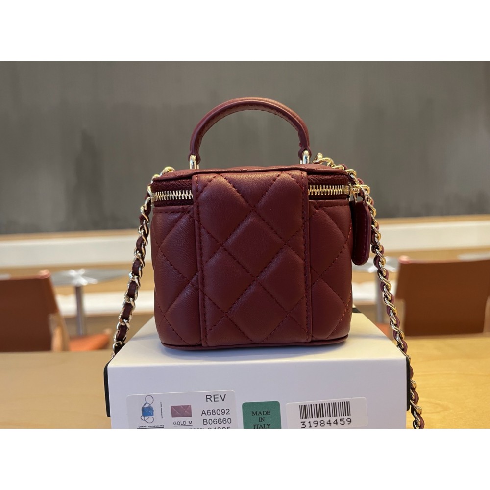 Chanel beauty vanity bag 11x8.5x7cm Bags