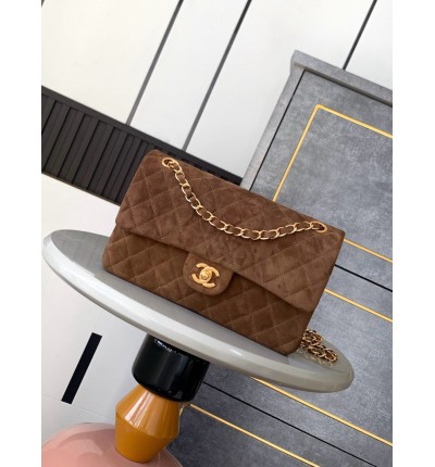 Chanel classic flap bag 25x16x7cm suede
