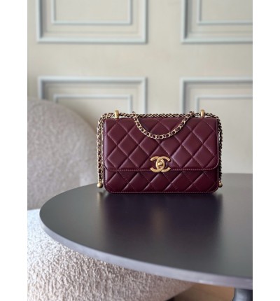 Chanel classic flap 22x14.5x8cm
