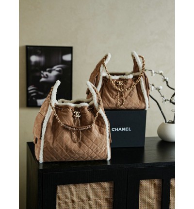 Chanel25 hobo bag suede shrealring lines