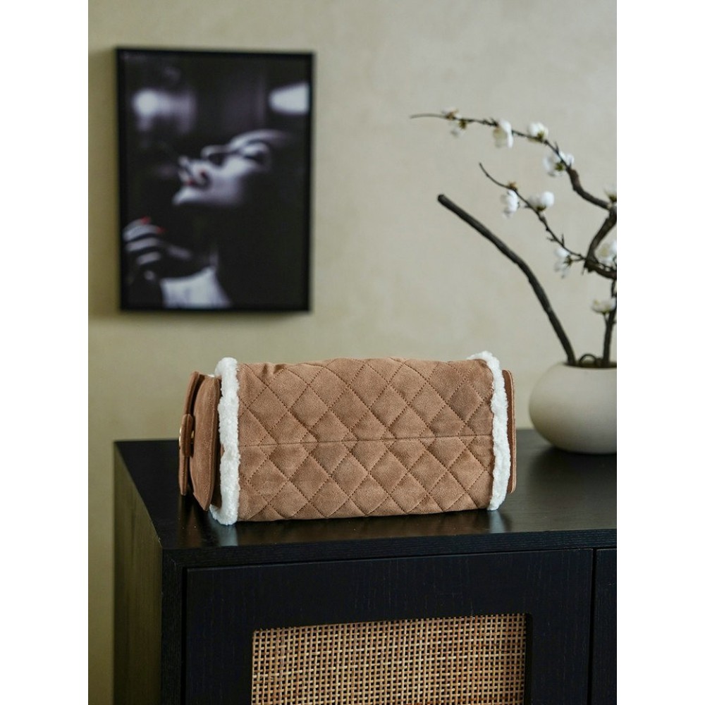 Chanel25 hobo bag suede shrealring lines Bags