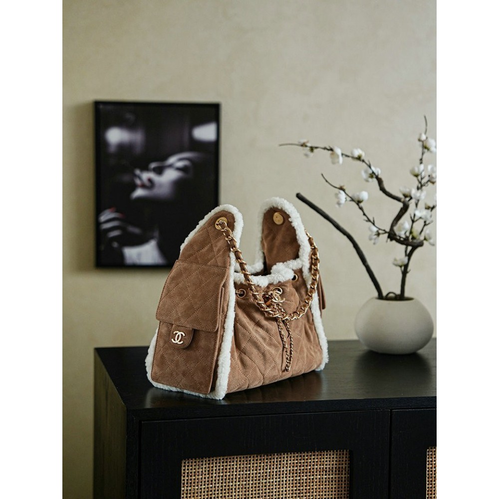 Chanel25 hobo bag suede shrealring lines Bags