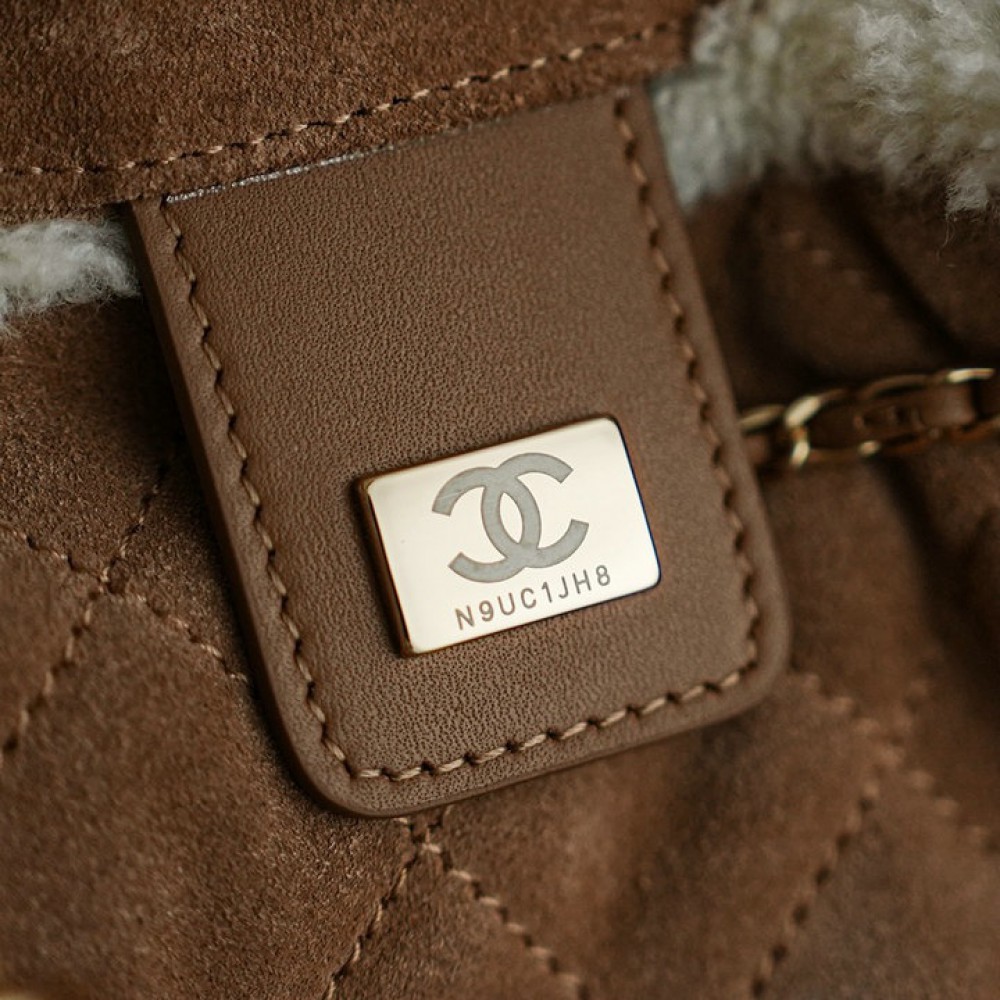 Chanel25 hobo bag suede shrealring lines Bags