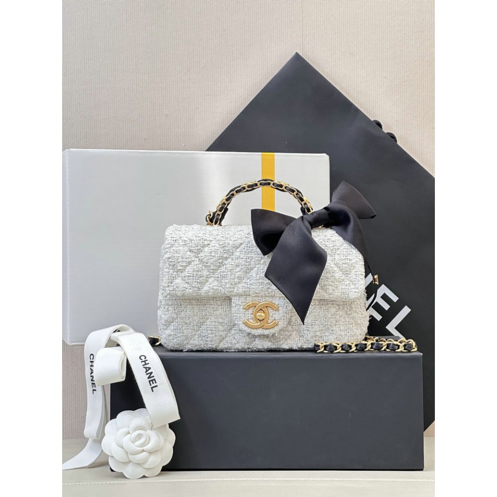 Chanel classic handbag 20x13x6cm  Bags