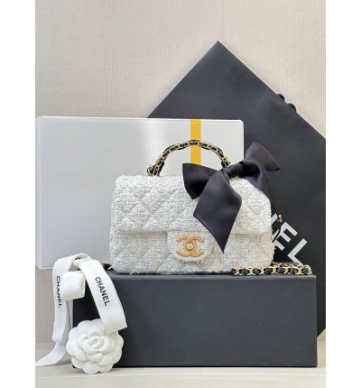 Chanel classic handbag 20x13x6cm 