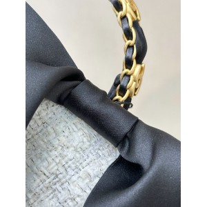 Chanel classic handbag 20x13x6cm  Bags