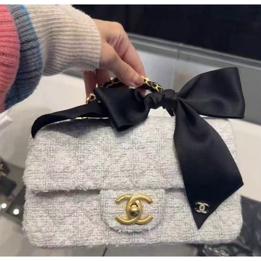 Chanel classic handbag 20x13x6cm  Bags