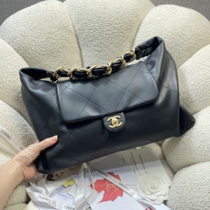 Chanel hobo bag 33x43x7 cm Bags