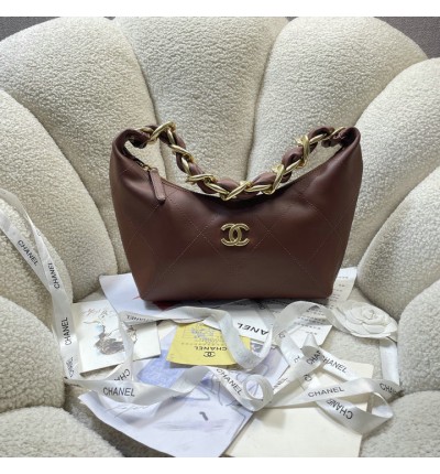Chanel hobo bag 24x28x8 cm