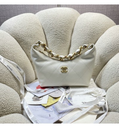 Chanel hobo bag 24x28x8 cm