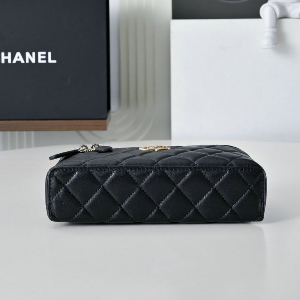 Chanel vanity chain bag 19.5x17.5cm Bags