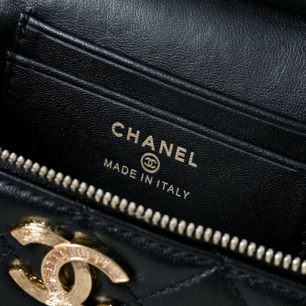Chanel vanity chain bag 19.5x17.5cm Bags