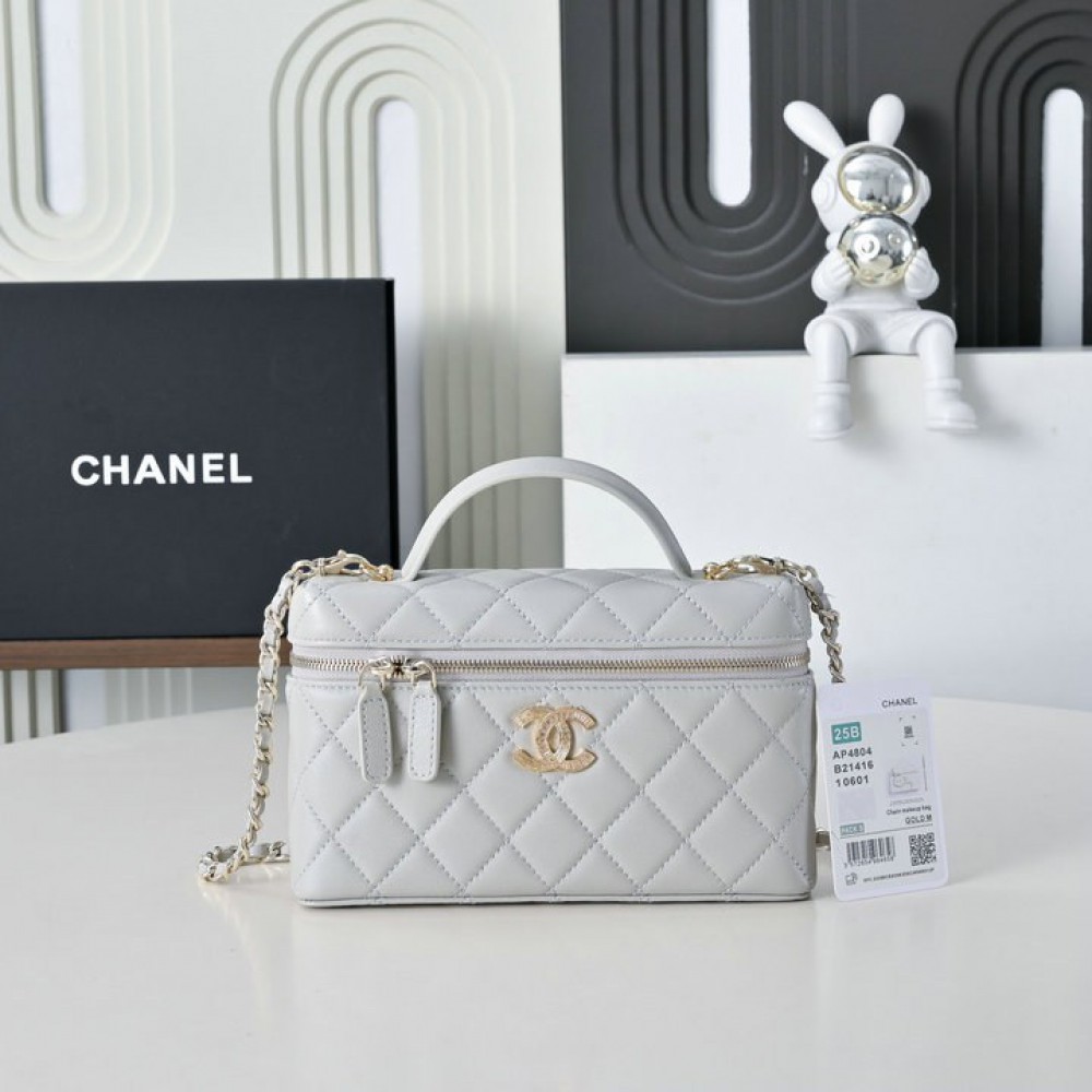 Chanel vanity chain bag 19.5x17.5cm Bags