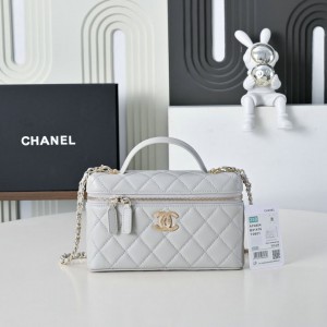 Chanel vanity chain bag 19.5x17.5cm Bags
