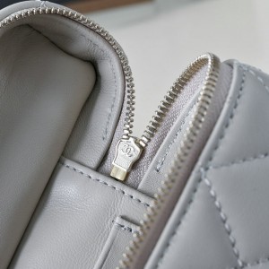 Chanel vanity chain bag 19.5x17.5cm Bags