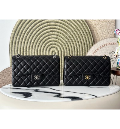 Chanel classic flap bag jumbo size  leather 30x21cm