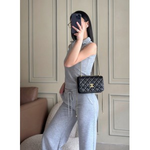 Chanel classic flap 22x14.5x8cm Bags
