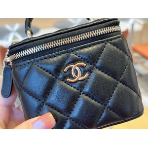 Chanel beauty vanity bag 11x8.5x7cm Bags