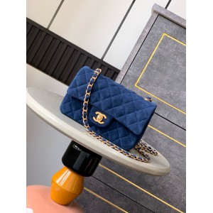 Chanel classic flap bag 20x13x5cm suede Bags