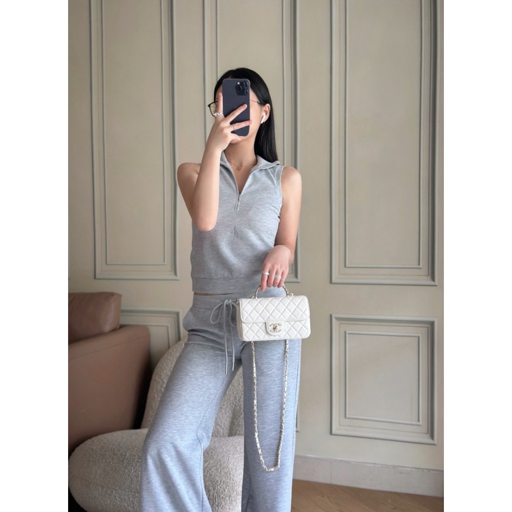 Chanel Classic flap top handle 20x14x7cm  Bags