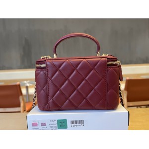 Chanel beauty vanity bag 17x9.5x8cm Bags