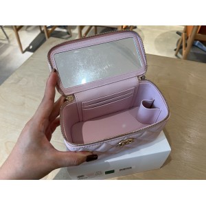 Chanel vanity chain bag 17x9.5x8cm  Bags