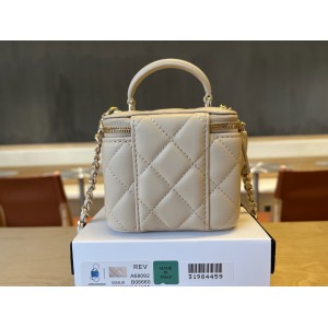 Chanel beauty vanity bag 11x8.5x7cm Bags