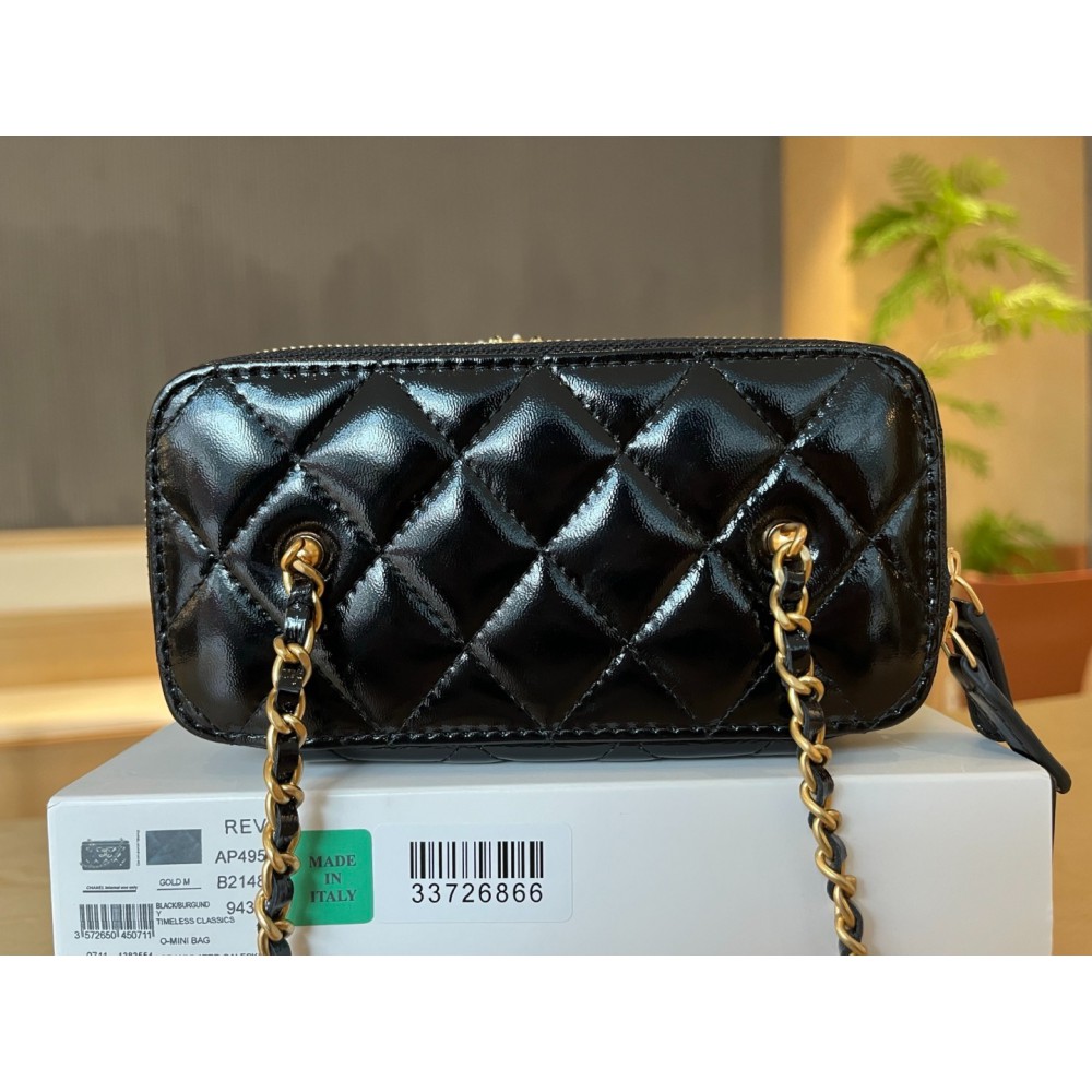 Chanel vanity chain bag 17x9.5x8cm  Bags