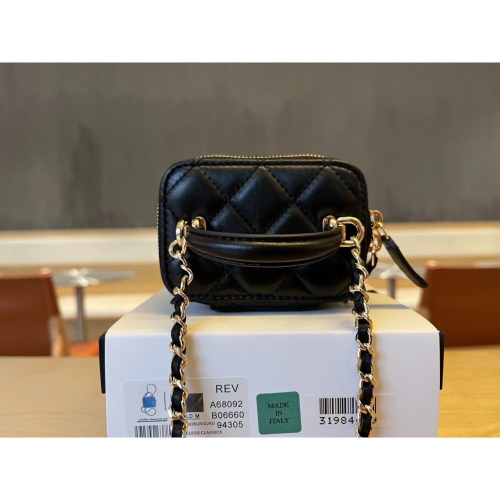 Chanel beauty vanity bag 11x8.5x7cm Bags