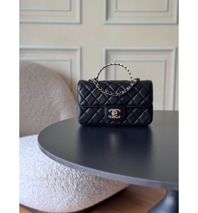 Chanel Classic flap top handle 20x14x7cm 