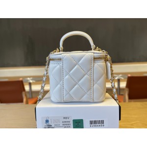 Chanel beauty vanity bag 11x8.5x7cm Bags