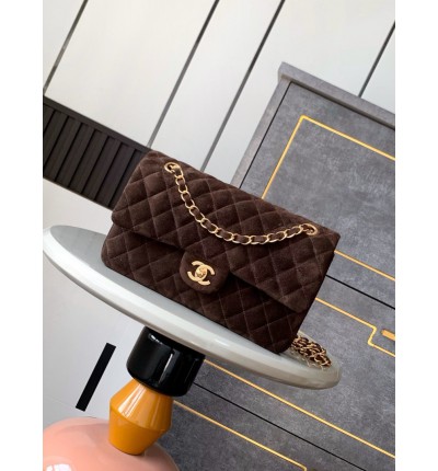 Chanel classic flap bag 25x16x7cm suede