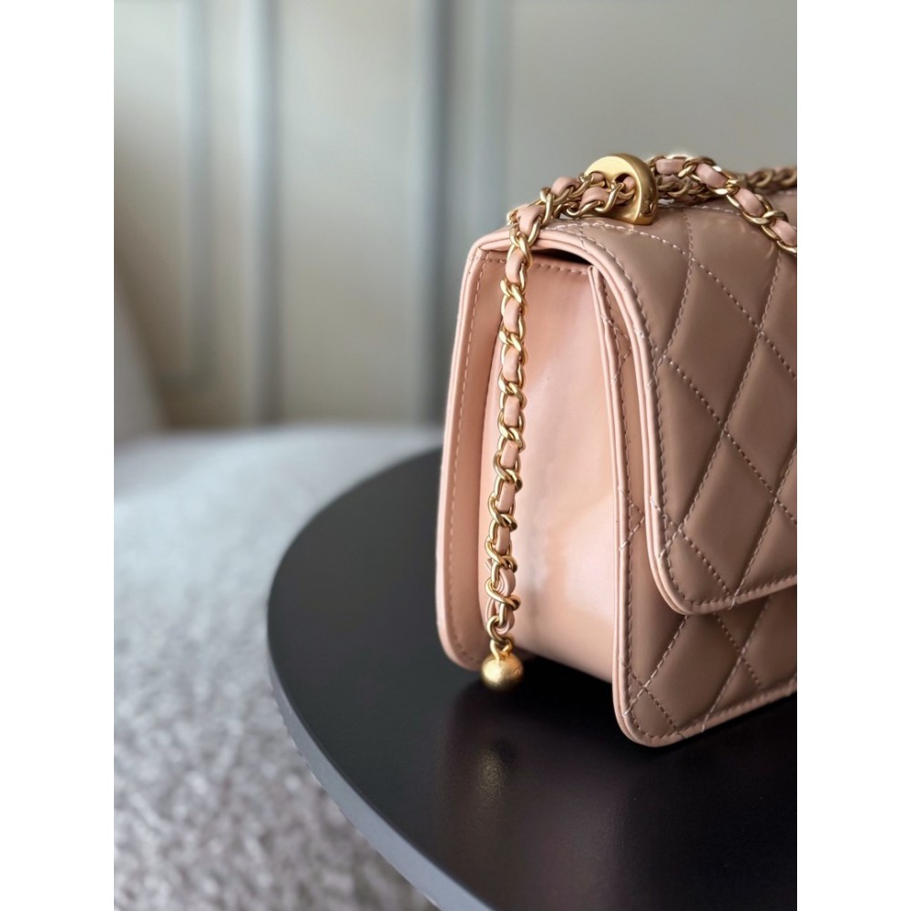 Chanel classic flap 22x14.5x8cm Bags