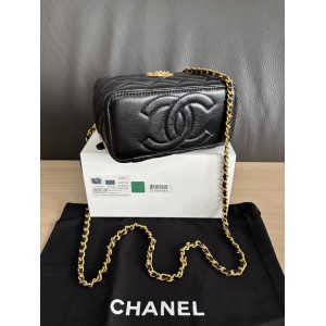Chanel beauty vanity bag 17x9.5x8cm Bags