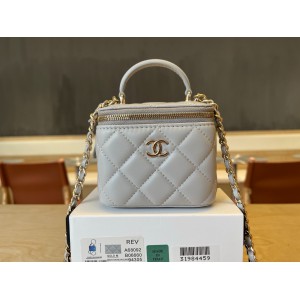 Chanel beauty vanity bag 11x8.5x7cm Bags