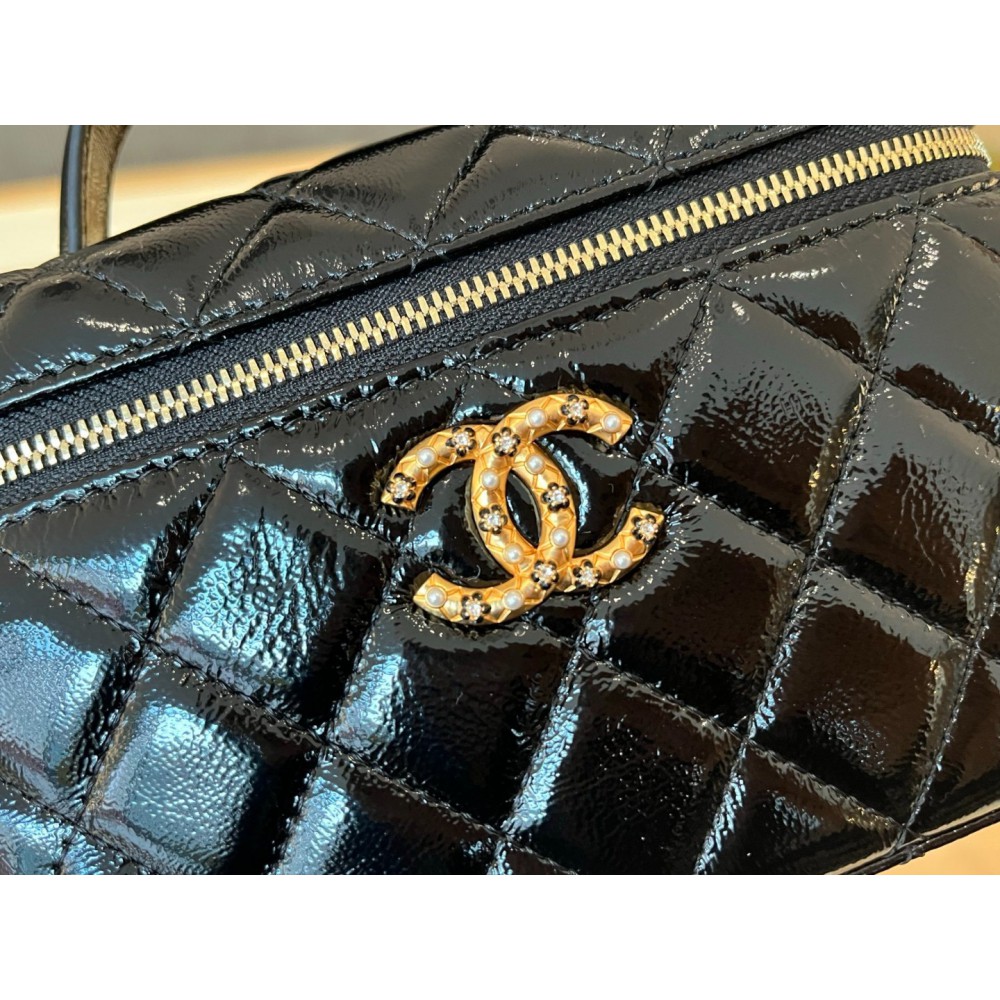 Chanel vanity chain bag 19.5x17.5cm patent Bags