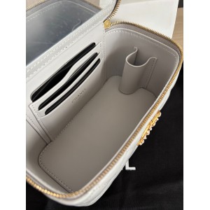 Chanel beauty vanity bag 17x9.5x8cm Bags