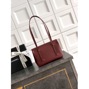 Chanel clutch with leather strap 15x22x7cm 