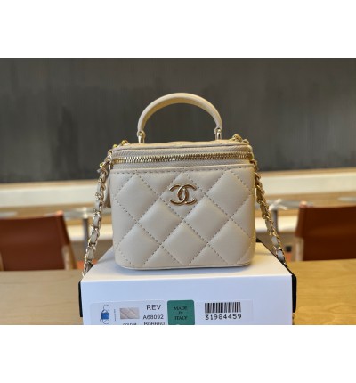 Chanel beauty vanity bag 11x8.5x7cm