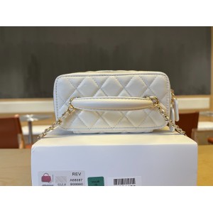 Chanel beauty vanity bag 17x9.5x8cm Bags