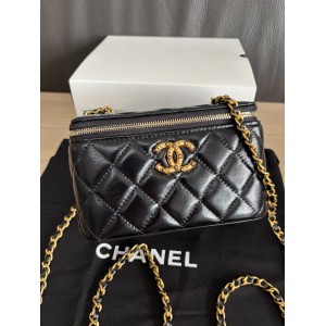 Chanel beauty vanity bag 17x9.5x8cm Bags
