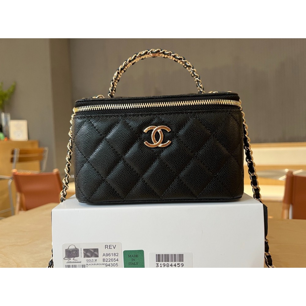 Chanel vanity chain bag 17x9.5x8cm  Bags