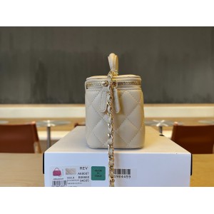 Chanel beauty vanity bag 17x9.5x8cm Bags