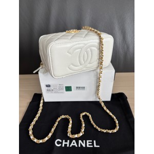 Chanel beauty vanity bag 17x9.5x8cm Bags