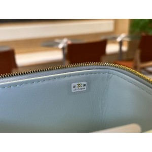 Chanel beauty vanity bag 17x9.5x8cm Bags