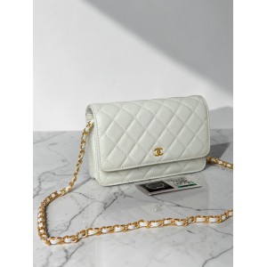 Chanel classic flap leather grained 19x12cm white gold chain