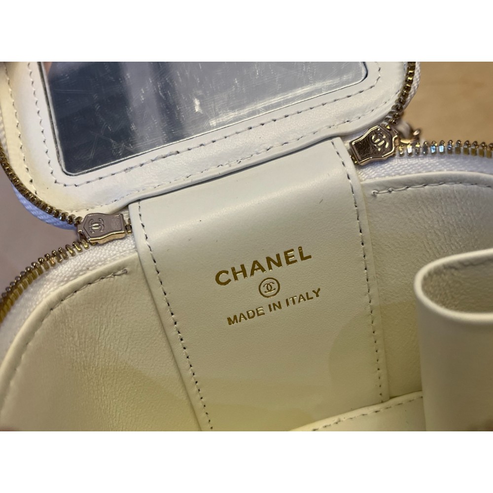Chanel beauty vanity bag 11x8.5x7cm Bags