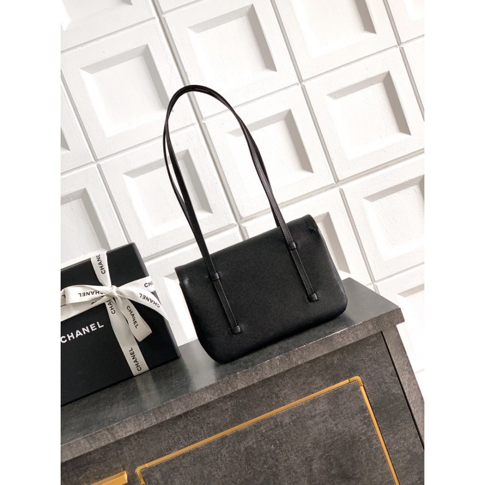 Chanel clutch with leather strap 15x22x7cm 